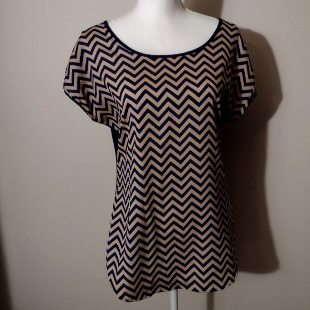Espresso Beige and Navy Chevron Short sleeve shirt